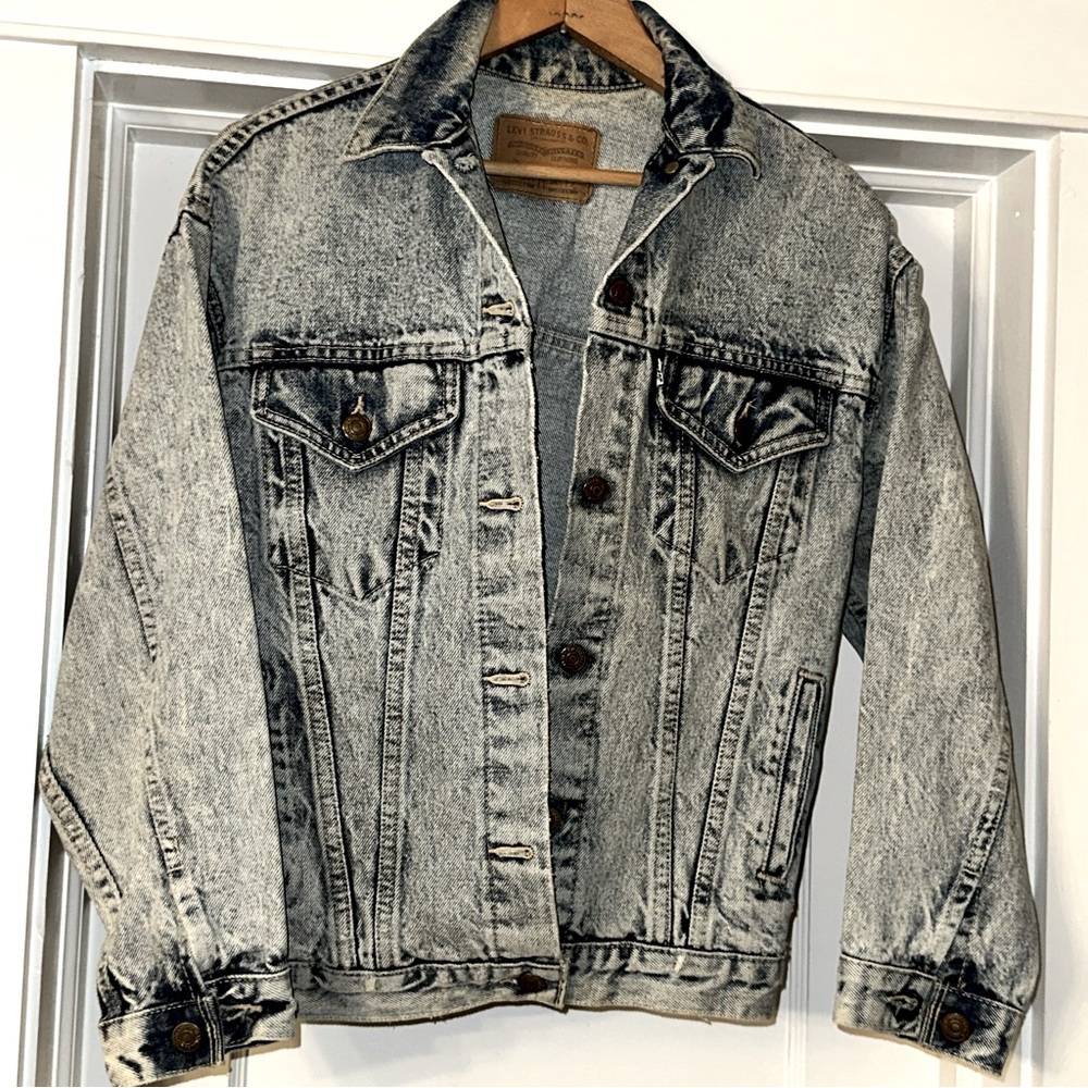 Vintage Rare Find White Tab LeVI’S 511 Blue Trucker Jacket